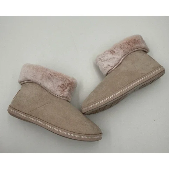 Skechers Campfire Slipper Bootie Boot Blush Pink Faux Fur Size 8 Memory Foam - Picture 7 of 12